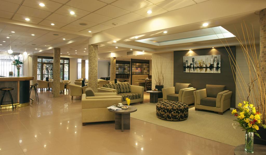 Land Express Neuquen Hotel Eksteriør billede